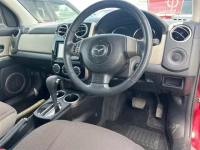 Mazda VERISA