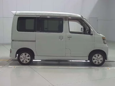Daihatsu Atrai Wagon