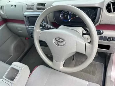 Toyota PIXIS SPACE