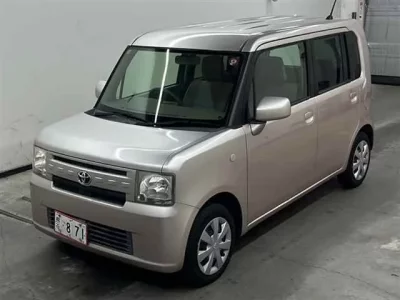 Toyota PIXIS SPACE