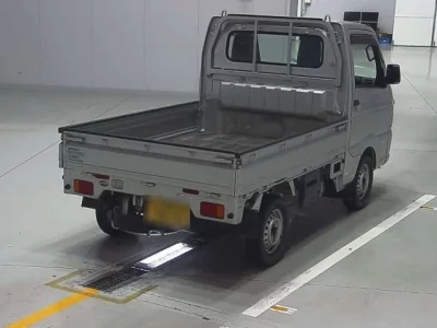 Nissan CLIPPER TRUCK