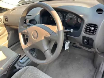 Nissan SUNNY