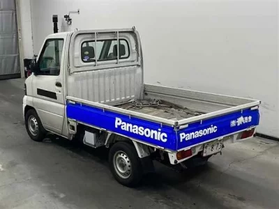 Nissan CLIPPER TRUCK
