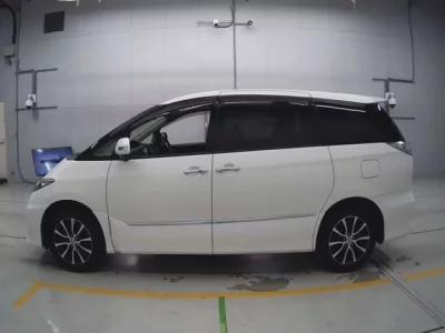 Toyota ESTIMA HYBRID