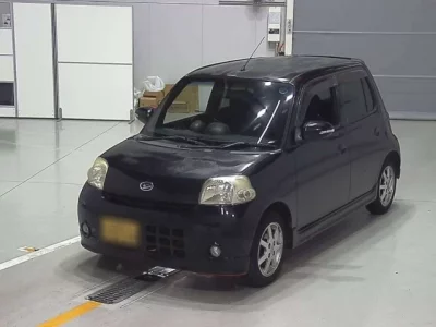 Daihatsu Esse