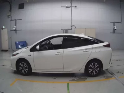 Toyota PRIUS PHV