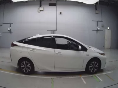 Toyota PRIUS PHV