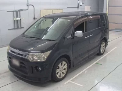 Mitsubishi DELICA D5