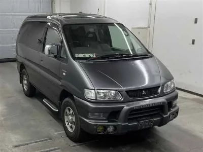 Mitsubishi DELICA