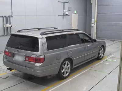 Nissan STAGEA