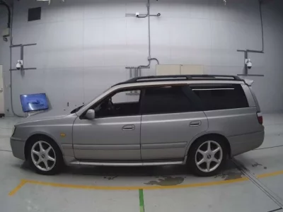 Nissan STAGEA