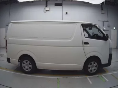 Toyota REGIUS ACE VAN