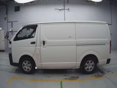Toyota REGIUS ACE VAN