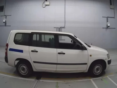 Toyota SUCCEED
