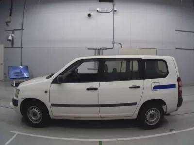 Toyota SUCCEED