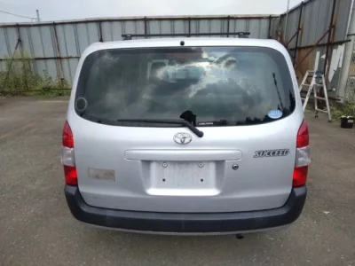 Toyota SUCCEED