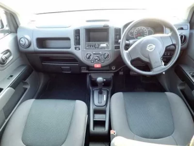 Nissan AD