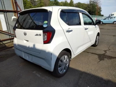 Daihatsu MIRA E S