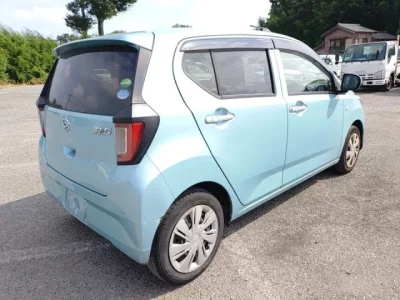 Daihatsu MIRA E S