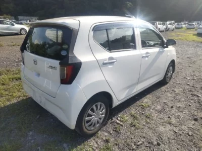 Daihatsu MIRA E S