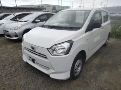 Daihatsu MIRA E S