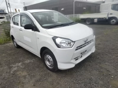 Daihatsu MIRA E S