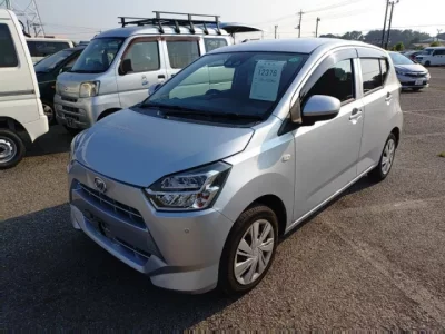 Daihatsu MIRA E S