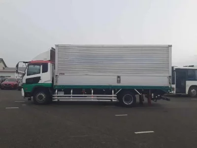 Nissan CONDOR