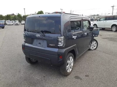 Daihatsu TAFT
