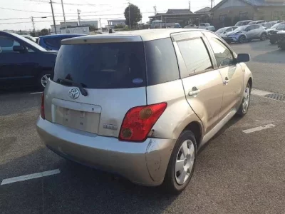 Toyota IST