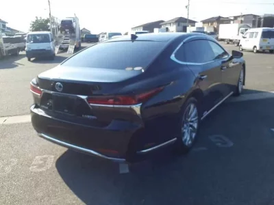 Lexus LS