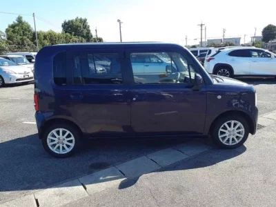 Toyota PIXIS SPACE