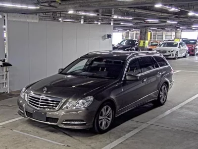 Mercedes-Benz E CLASS WAGON