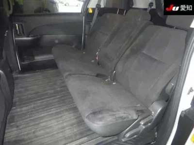 Toyota ESTIMA HYBRID