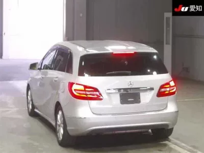 Mercedes-Benz B CLASS