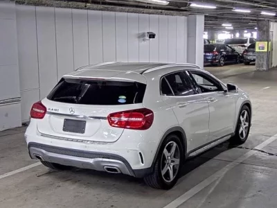 Mercedes-Benz GLA CLASS