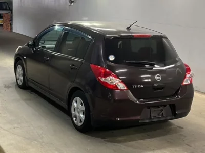 Nissan TIIDA