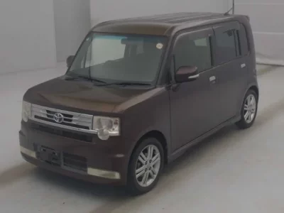 Toyota PIXIS SPACE
