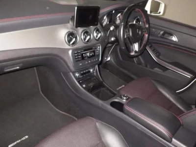 Mercedes-Benz CLA CLASS