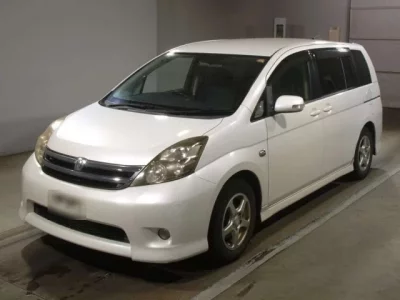 Toyota ISIS