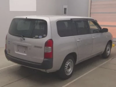 Toyota SUCCEED
