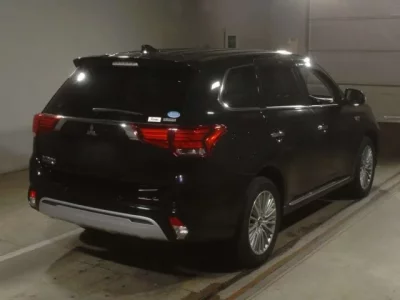 Mitsubishi OUTLANDER PHEV