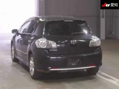 Toyota BLADE