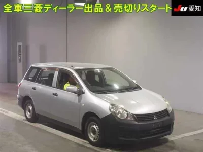 Mitsubishi LANCER VAN
