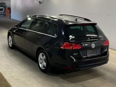 Volkswagen GOLF VARIANT