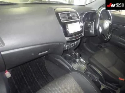 Mitsubishi RVR