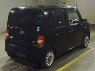 Toyota PIXIS SPACE