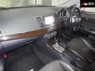 Mitsubishi GALANT FORTIS