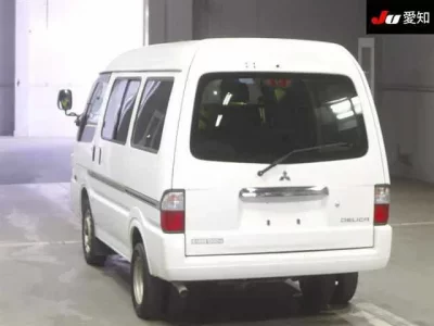 Mitsubishi DELICA
