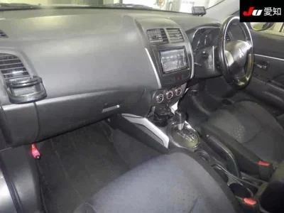 Mitsubishi RVR